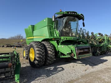 Main image John Deere S680